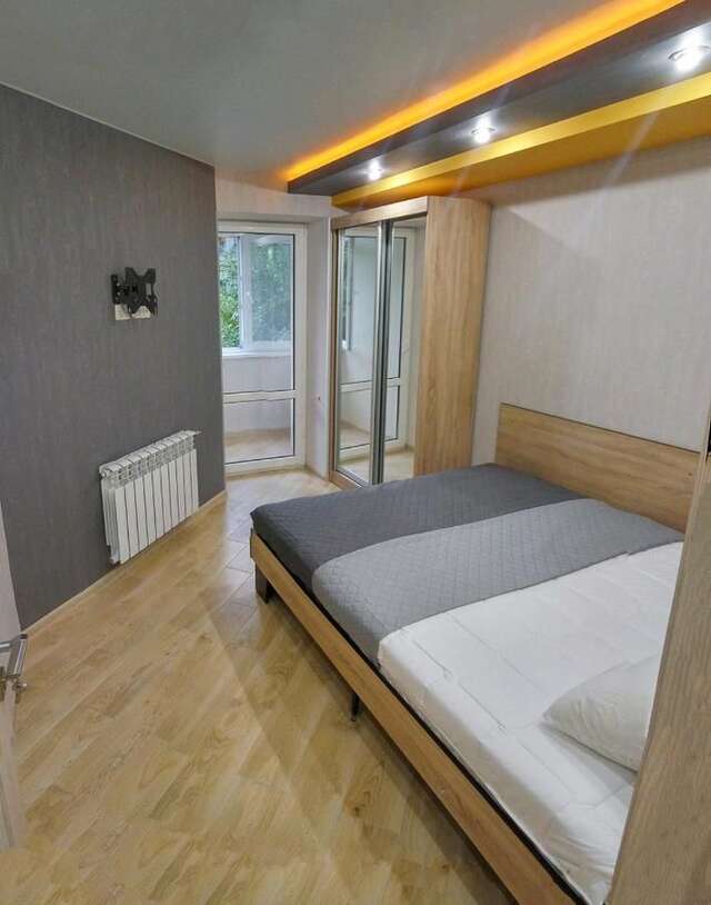 Апартаменты Luxury 2 Rooms Apartments in Center by Green House Полтава-19